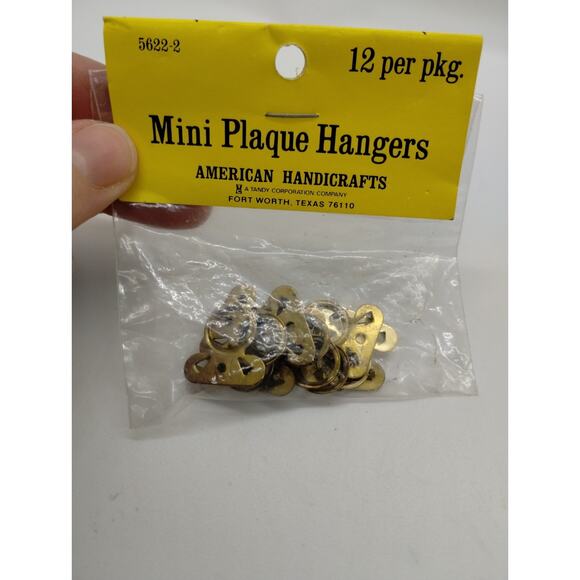 American Handicrafts Mini Plaque Hangers - 12 Count - Picture 2 of 5